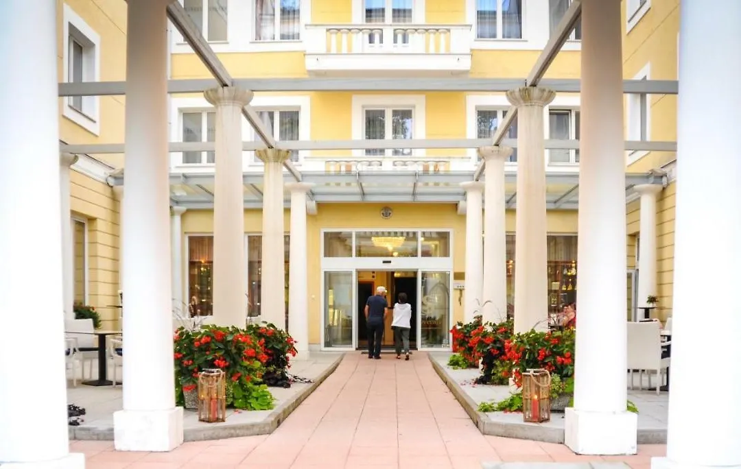 Hotel Slovenija-1